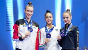 podium all around sfe01257 copia simone ferraro ph